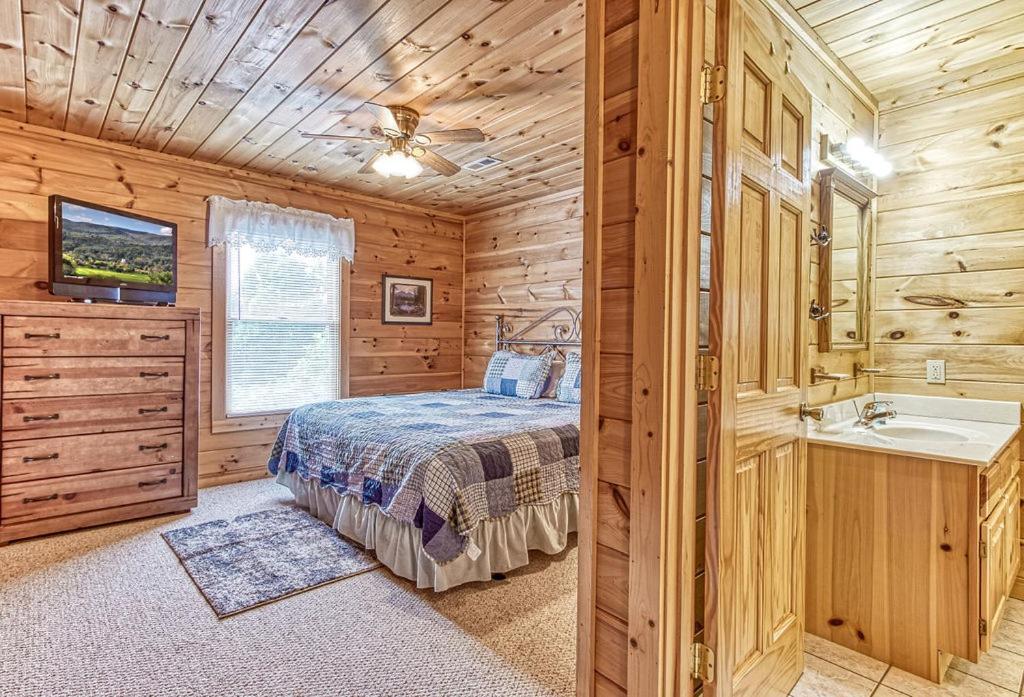 Villa Smoky Mountain Gem à Gatlinburg Extérieur photo