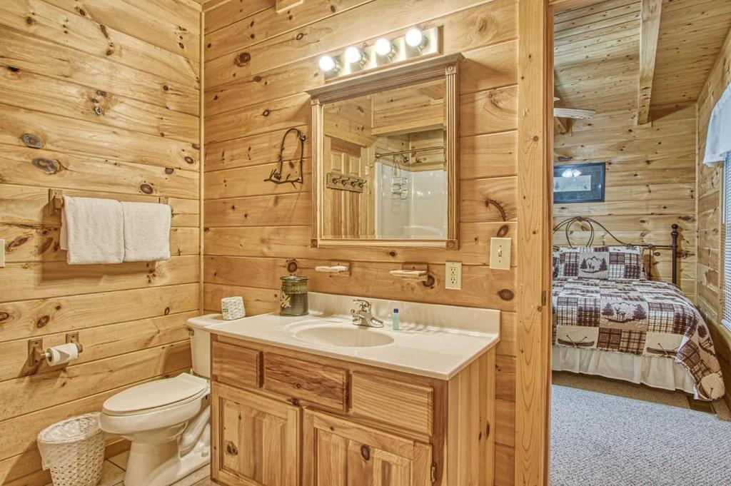 Villa Smoky Mountain Gem à Gatlinburg Extérieur photo