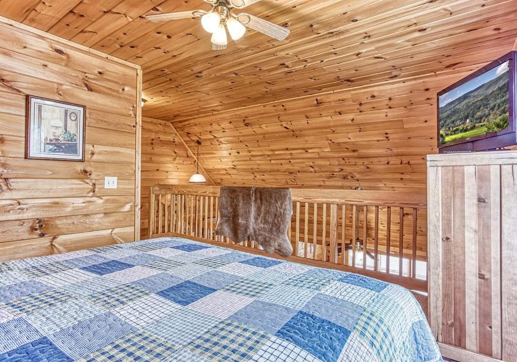 Villa Smoky Mountain Gem à Gatlinburg Extérieur photo